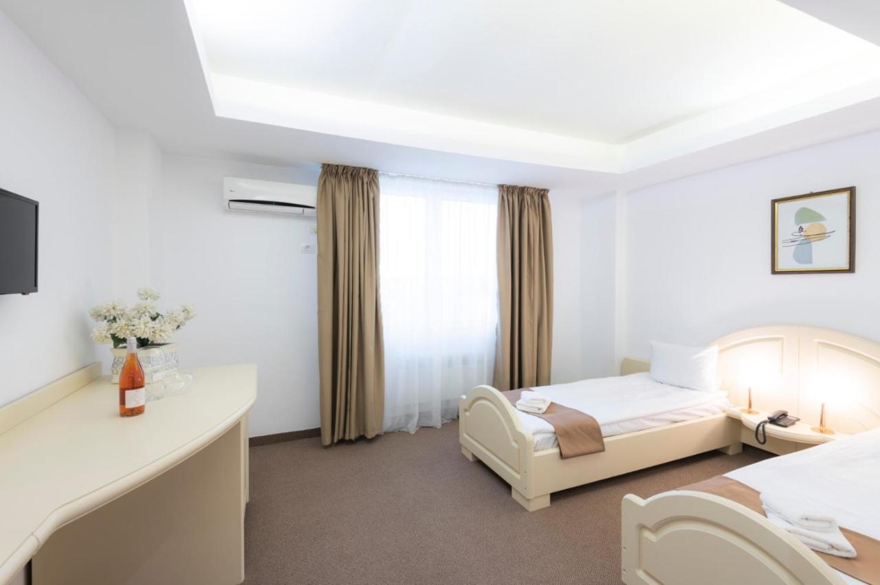 Hotel Randy Constanţa Exteriér fotografie