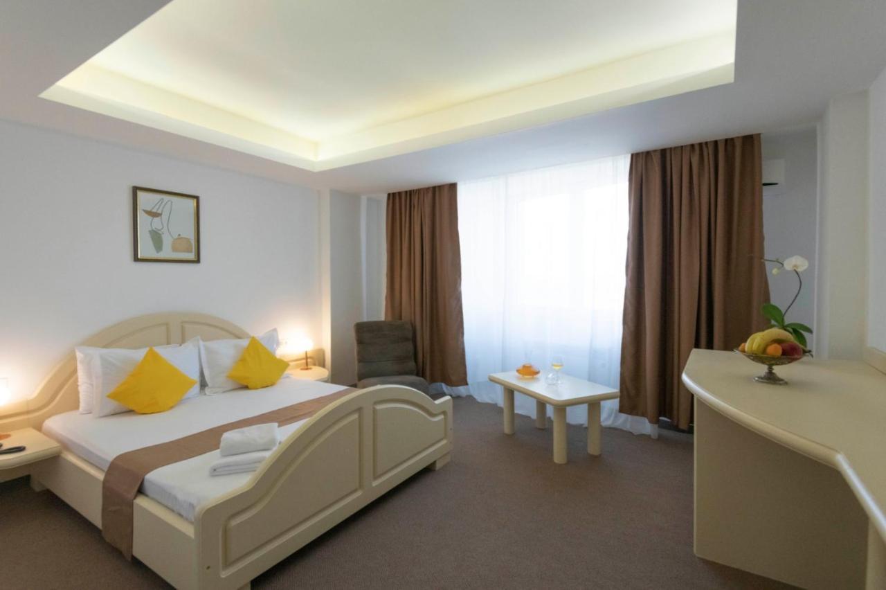 Hotel Randy Constanţa Exteriér fotografie